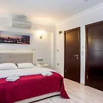 Apart-hotel Nacre 3*